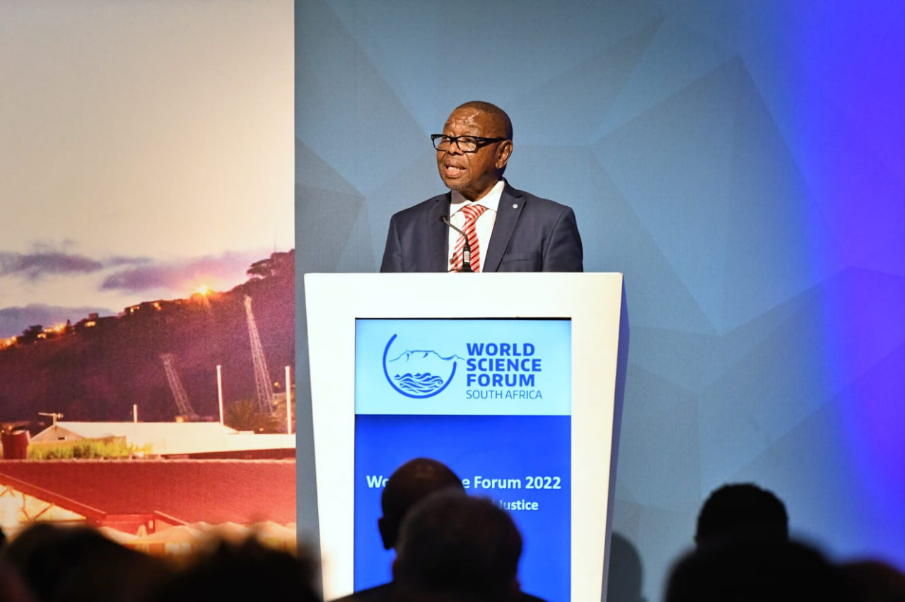 Minister of Higher Education, Science and Innovation, Dr Blade Nzimande  introducing His Excellency, President Cyril  Ramaphosa at the World Science Forum held at  the Mother City, Cape Town International Convention Centre, Western Cape, South Africa